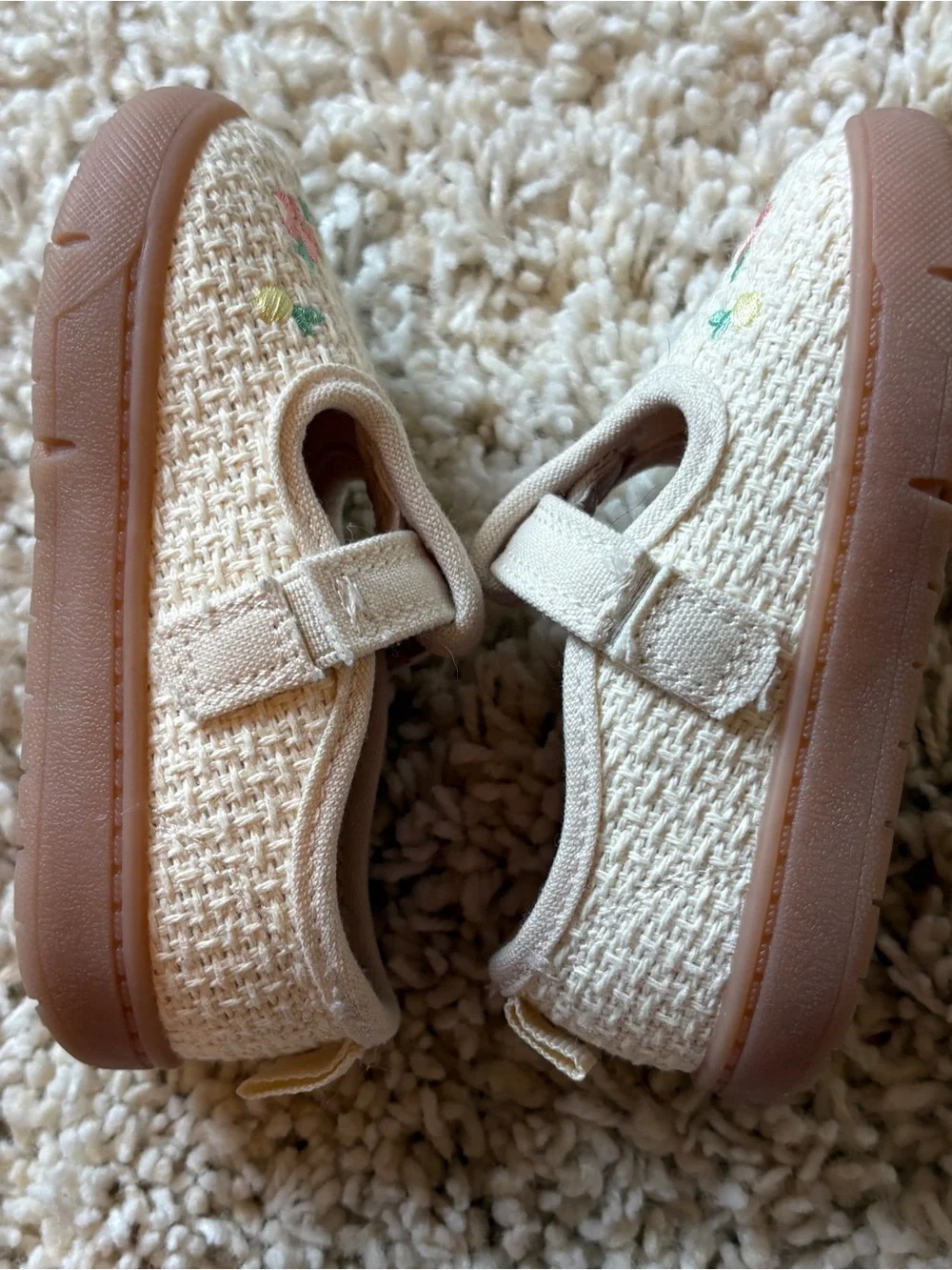 Carter’s Toddler Girls Floral Mary Jane Shoes Cream Embroidered Size 5